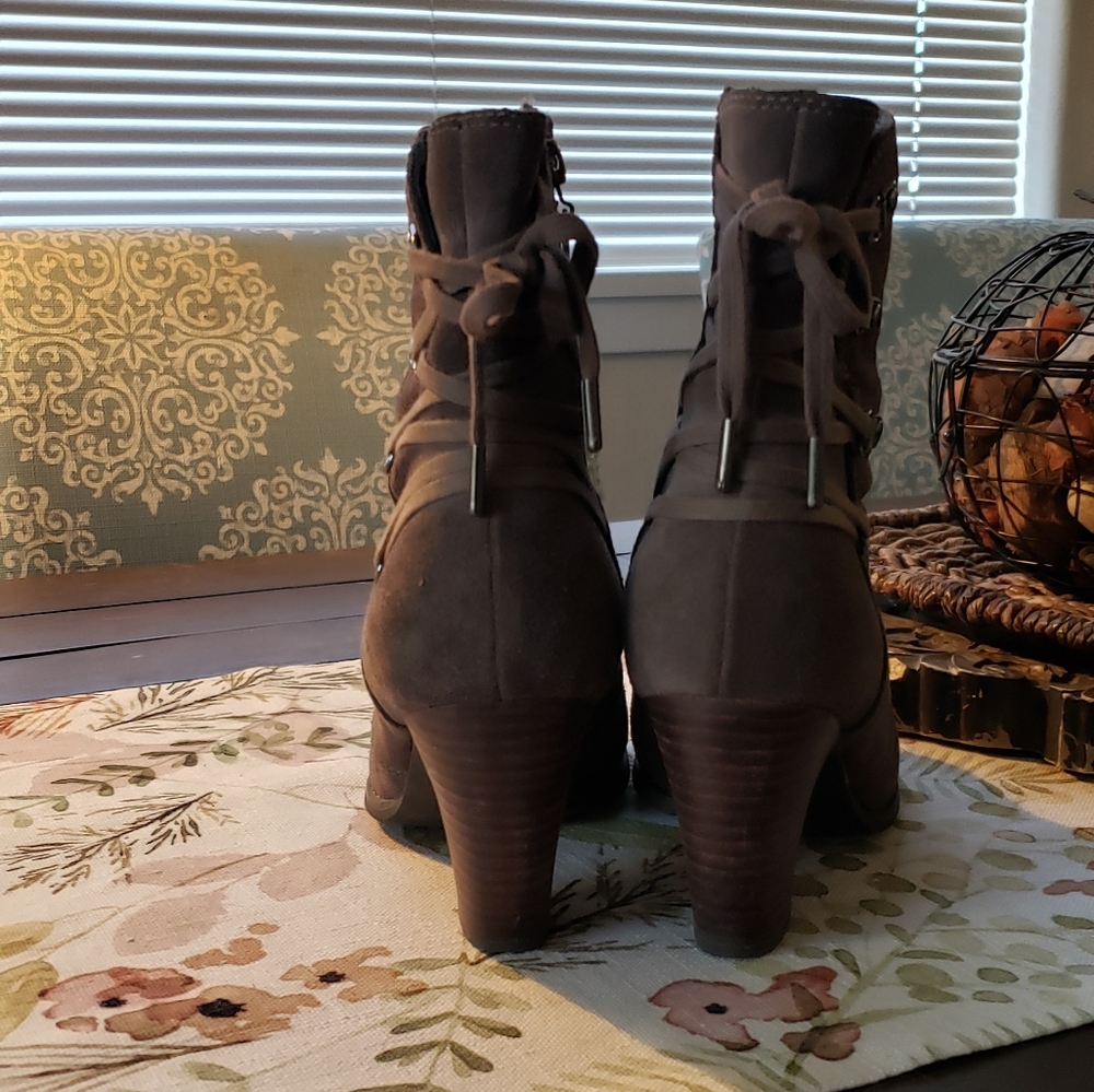 Clarks Artisan Mocha Suede Leather Booties - Picture 2 of 6